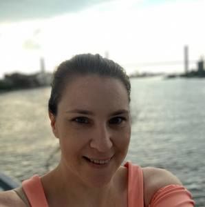 Meet your Posher, Laurie